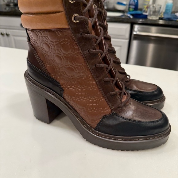 Louise et Cie Leather Boots “ VAMBA” Lace Up Womens 8.5 NEW - Picture 4 of 15